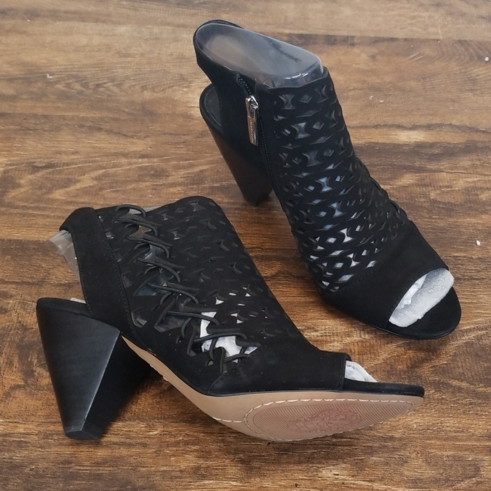 Vince Camuto Emberla Cage Sandals - Picture 2 of 4